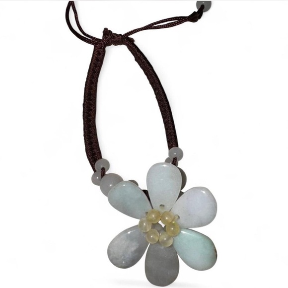 None Jewelry - 🌸 Jade Flower Pendant Bracelet